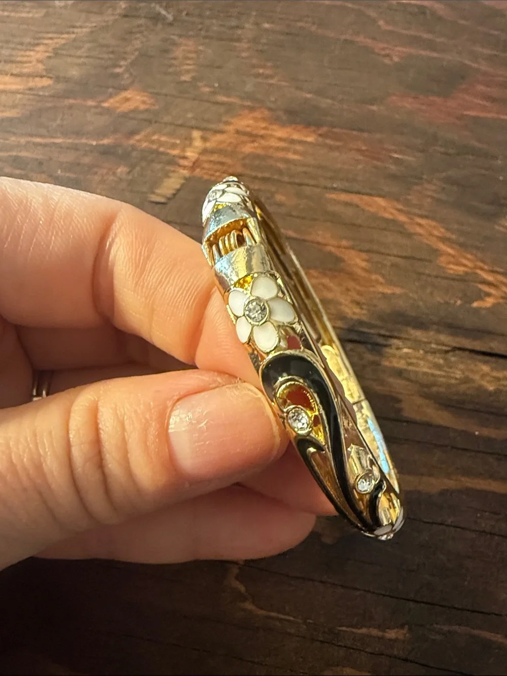Gold Plated Enamel Flower & Crystal Enamel Flower Bangle Bracelet Black & White